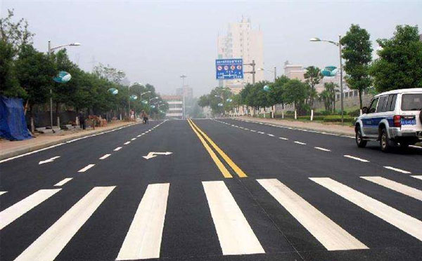 石河子标线涂料在环氧地坪项目中的选择与应用